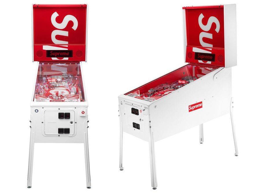 Supreme x Stern Pinball ตู้เกมพินบอลจากอเมริกา